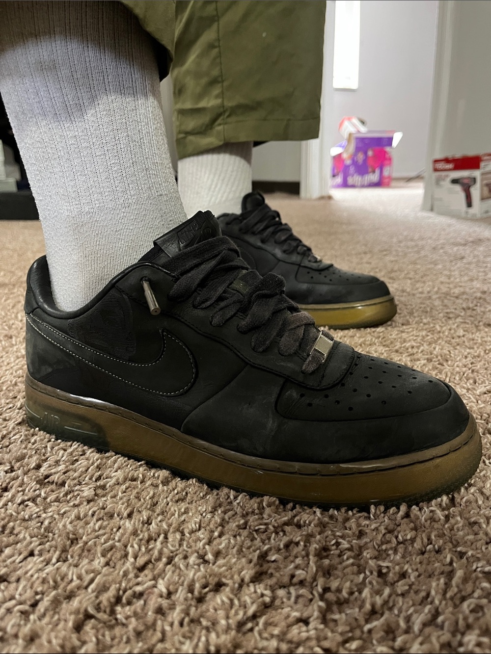 lebron james Nike Men's Black Sneakers with Gum Outsole